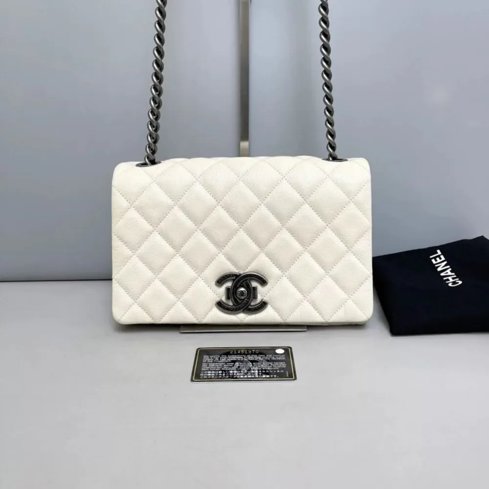 Chanel Women Pre-Loved Bag Very Good Condition